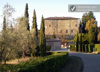 Image 2 of Photos of Tuscany Apartment in a Castle Hamlet Close to Florence - Machiavelli - Castello - RentVillas.com