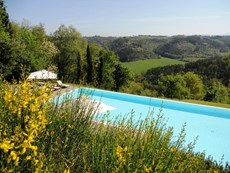 Photo 2 of Tuscany Apartment in a Castle Hamlet Close to Florence