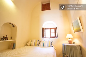 Image 12 of Photos of Villa on Santorini Greece - Villa Camari - RentVillas.com