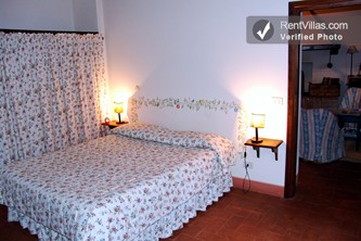 Image 12 of Photos of Farmhouse Rental Tuscany - Casa del Passero - RentVillas.com