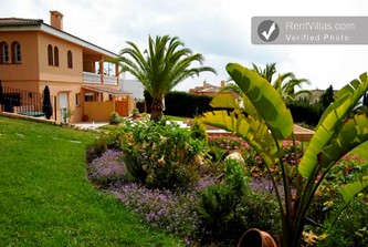 Image 2 of Photos of Villa Rental in Estepona Spain - Estepona - La Palmera - RentVillas.com