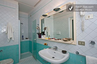 Image 42 of Photos of Amalfi Coast Villa - Villa Magestica - RentVillas.com