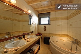 Image 11 of Photos of Villa in Greece on Crete - Villa Hersonissos - RentVillas.com