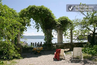 Image 1 of Photos of Apartment Rental on Lake Garda - Palazzo del Impero - RentVillas.com