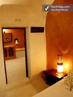 Image 4 of Photos of Villa on Santorini - Villa Petros - RentVillas.com