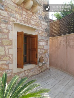 Image 34 of Photos of Greek Villa - Villa Cadmus - RentVillas.com