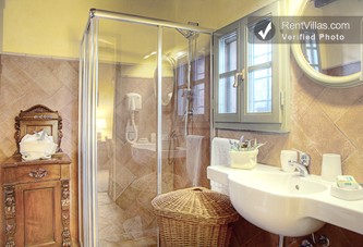 Image 16 of Photos of Family-Friendly Villa Rental in Tuscany with Pool - Villa Sella - RentVillas.com