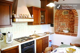 Image 8 of Photos of Apartment Rental in Tuscany, Foiano della Chiana - Le Cinque Erbe - Salvia - RentVillas.com
