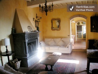 Image 3 of Photos of Tuscany Vacation Rental - Villa Della Corona - RentVillas.com