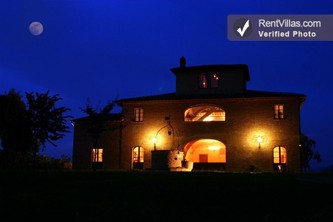 Image 22 of Photos of Large Villa in Tuscany with Two Pools - Villa Ponte - RentVillas.com