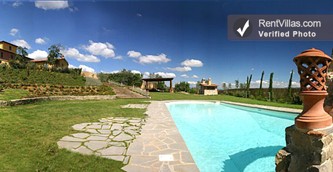 Image 16 of Photos of Large Villa in Tuscany with Two Pools - Villa Ponte - RentVillas.com