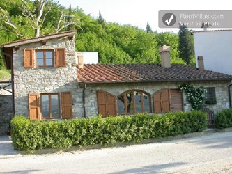 Image 0 of Photos of Country House Near Florence - Casa Biscotto - RentVillas.com