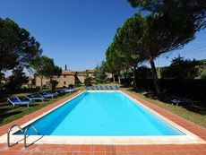 Photo of Farmhouse Rental on Tuscany-Umbria Border for Large Group