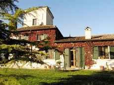 Photo of Lake Garda Villa Rental with Shared Pool near Peschiera del Garda