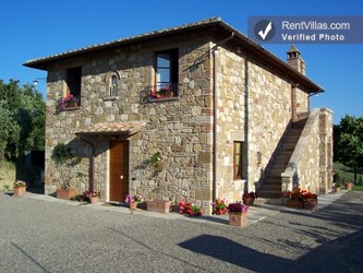 Image 22 of Photos of Farmhouse in Southern Tuscany with Pool - Podere Chianciano - RentVillas.com