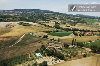 Image 29 of Photos of Farmhouse in Southern Tuscany with Pool - Podere Chianciano - RentVillas.com