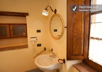 Image 32 of Photos of Villa Rental in Tuscany, Anghiari - Villa Piero - RentVillas.com