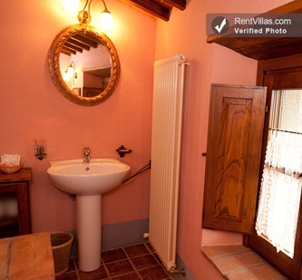Image 27 of Photos of Villa Rental in Tuscany, Anghiari - Villa Piero - RentVillas.com
