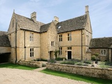 Photo of Farmhouse Rental in Central England, Stow-on-the-Wold