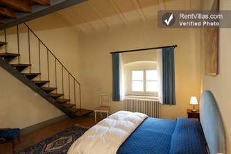 Image 19 of Photos of Large Villa Rental in Tuscany Near Florence with Pool - Villa Gialla - 20 - RentVillas.com