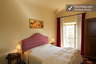 Image 20 of Photos of Large Villa Rental in Tuscany Near Florence with Pool - Villa Gialla - 20 - RentVillas.com