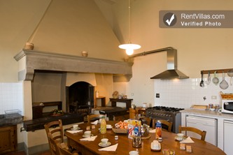 Image 12 of Photos of Beautiful Large Villa Close to Florence - Villa Gialla - 14 - RentVillas.com