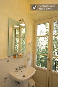 Image 28 of Photos of Beautiful Large Villa Close to Florence - Villa Gialla - 14 - RentVillas.com
