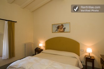 Image 30 of Photos of Beautiful Large Villa Close to Florence - Villa Gialla - 14 - RentVillas.com