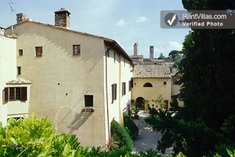 Image 0 of Photos of Holiday Apartment in the Center of San Gimignano - S. Gimignano 6 - RentVillas.com