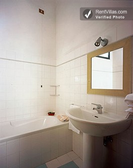 Image 7 of Photos of Holiday Apartment in the Center of San Gimignano - S. Gimignano 6 - RentVillas.com