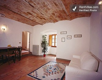 Image 2 of Photos of Holiday Apartment in the Center of San Gimignano - S. Gimignano 7 - RentVillas.com