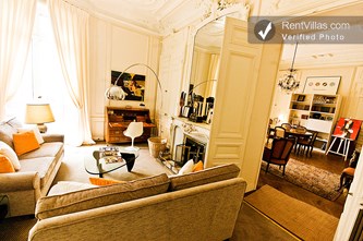 Image 2 of Photos of Apartment Rental in Paris, 8th - Champs Elysees - Le Serin - RentVillas.com
