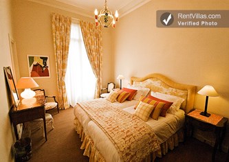 Image 34 of Photos of Apartment Rental in Paris, 8th - Champs Elysees - Le Serin - RentVillas.com
