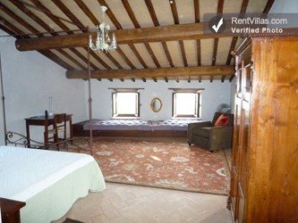 Image 13 of Photos of Villa in Umbria with Large Pool and Great Location - Casa Trevi - RentVillas.com