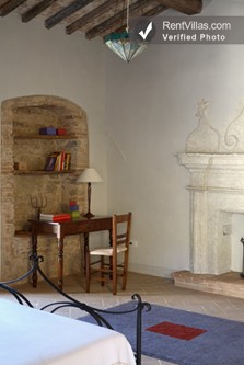 Image 10 of Photos of Villa in Umbria with Large Pool and Great Location - Casa Trevi - RentVillas.com
