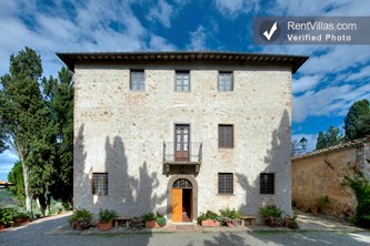 Image 27 of Photos of Italian Villa near Volterra for Large Group  - Villa Volterra - RentVillas.com