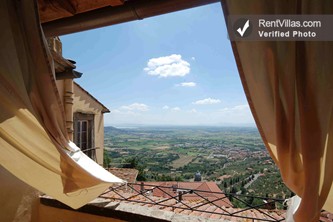 Image 17 of Photos of Large Apartment Rental in the Center of Cortona.  - Casa Erma 2  - RentVillas.com