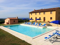 Photo of Farmhouse Near San Gimignano for Large Group