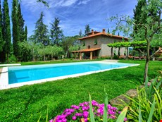 Photo of Large Villa with Pool Near Arezzo