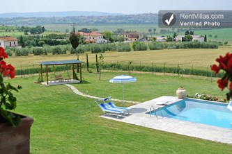 Image 25 of Photos of Villa with Pool Near Cortona in the Valdichiana - Villa Etrusca - RentVillas.com