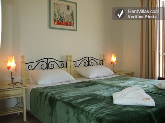 Image 7 of Photos of Greek Island Villa Walking Distance to Town and the Beach - Villa Philo - RentVillas.com