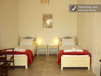 Image 6 of Photos of Greek Island Villa Walking Distance to Town and the Beach - Villa Kyros - RentVillas.com