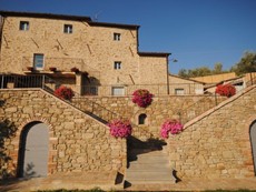Photo of Villa Near Cortona with a Private Pool