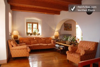 Image 4 of Photos of Farmhouse Near the Beach and Town with Sea Views - Villa Levanto - RentVillas.com