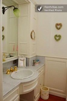 Image 15 of Photos of Italian Riviera Villa Near the Beach in Portovenere with a Private Pool - Villa Portovenere - RentVillas.com