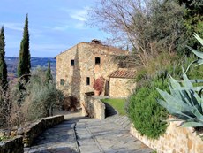 Photo of Tuscany Apartment in a Castle Hamlet Close to Florence