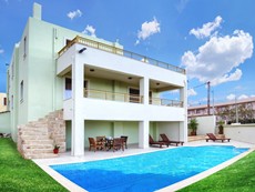 Photo 2 of Villa on Crete within Walking Distance to Beach and Shops