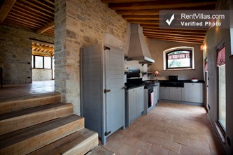 Image 13 of Photos of Beautiful Chianti Villa with Guest Cottage and Private Infinity Pool - Villa Riccardo - RentVillas.com