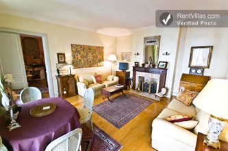 Image 5 of Photos of Paris Apartment Left Bank, Elegant and Quiet - Rue de Verneuil - RentVillas.com
