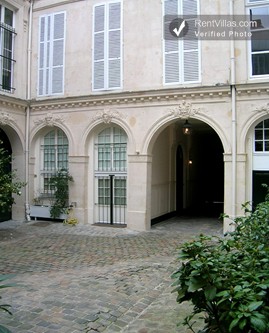 Image 15 of Photos of Paris Apartment Left Bank, Elegant and Quiet - Rue de Verneuil - RentVillas.com